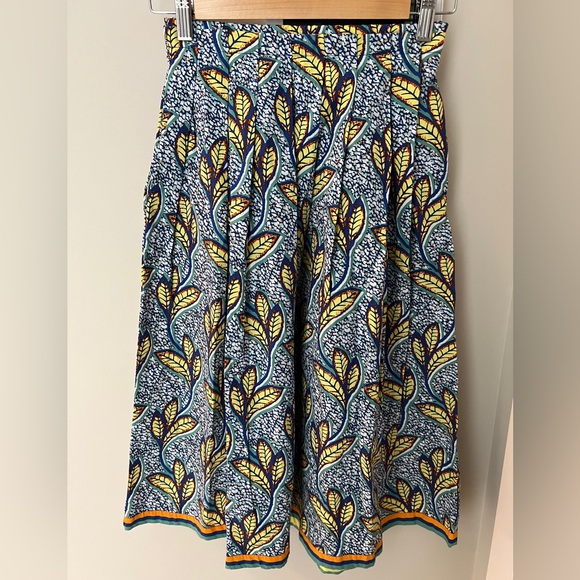 Zara Dresses & Skirts - Zara Trafaluc midi skirt